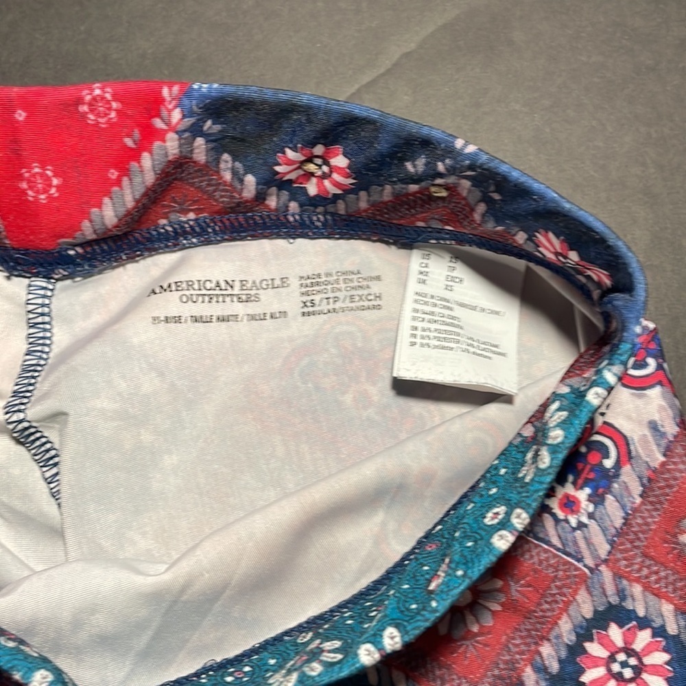AMERICAN EAGLE OUTFITTERS high rise printed leggings in women’s size XS - Picture 3 of 8